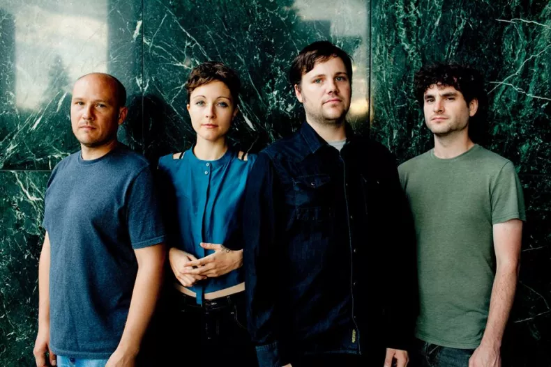 Poliça Poliça