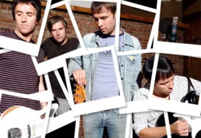 Novo álbum do The Cribs terá participação de Johnny Marr