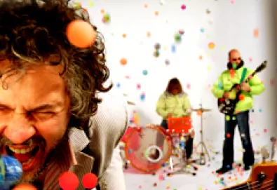 Flaming Lips fará versão de The Dark Side of the Moon; Henry Rollins e Peaches são alguns dos convidados