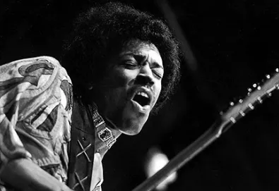 Material inédito de Jimi Hendrix será lançado em "West Coast Seattle Boy - The Jimi Hendrix Anthology"