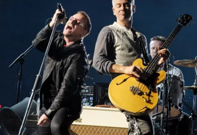 U2 toca música inédita em Helsinki; veja o vídeo