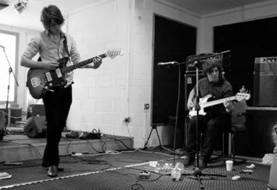 Ouça mais uma música de "Suck It And See"; novo álbum do Arctic Monkeys sai em junho