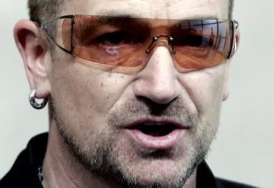 Novo álbum do U2 só em 2012