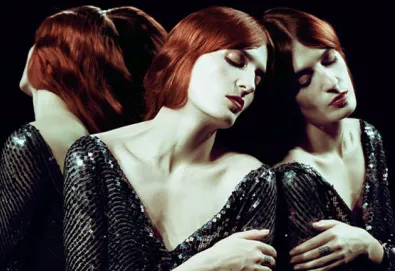 Florence & The Machine disponibilizam versão acústica de "Shake It Out"