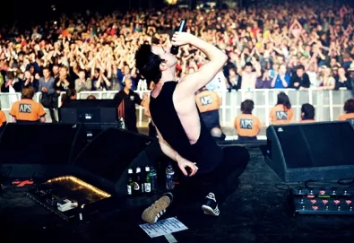 Glasvegas abandona palco após garrafadas no V Festival
