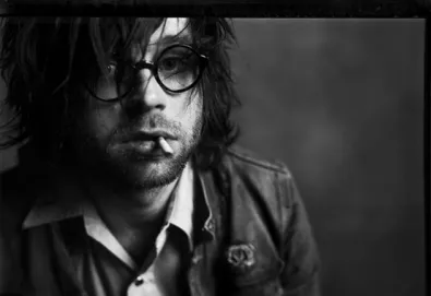 Ryan Adams divulga primeira faixa de "Ashes & Fire"; escute aqui "Lucky Now"