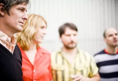 Ouça o novo disco de Stephen Malkmus & The Jicks; "Mirror Traffic" foi produzido por Beck