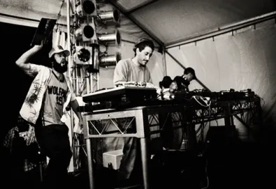 Após mais de uma década, The Avalanches deve lançar novo álbum em 2012