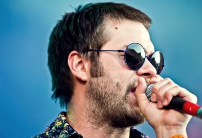 Kasabian revela nomes de novas músicas