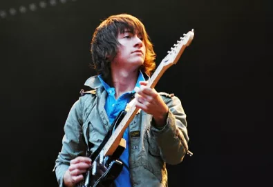 Alex Turner, Florence Welch, Adele e Joss Stone entre os jovens mais ricos do Reino Unido