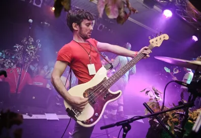 British Sea Power anuncia lançamento de 7 EPs; ouça aqui "A Light Above Descending"