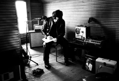 Jack White disponibiliza lado B de seu primeiro single; ouça aqui "Machine Gun Silhouette"