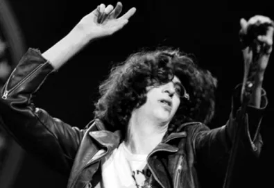 "Ya Know?" traz demos inéditas de Joey Ramone; álbum será lançado em maio
