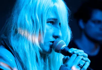 David Lynch remixa Zola Jesus