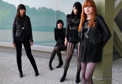 Novo trabalho do Dum Dum Girls tem produção de Sune Rose (Raveonettes)