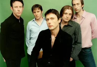 Suede anuncia lançamento de "Best Of" duplo com singles e lados B