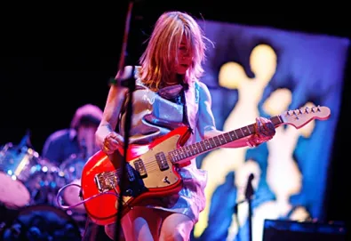 Sonic Youth lançará álbum ao vivo gravado em 1985