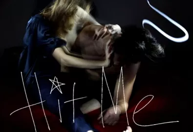 Suede divulga terceiro single de "Bloodpsorts"; ouça "Hit Me"