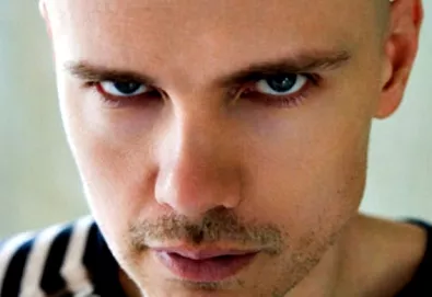 Líder do Smashing Pumpkins volta a criticar fãs e Stephen Malkmus (Pavement)
