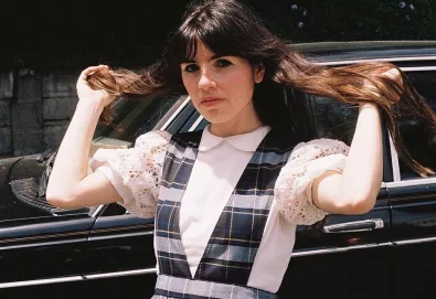 Nova música: Hazel English – “Real Life”