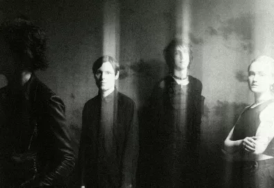 Ouça: The Horrors — "Trial By Fire"