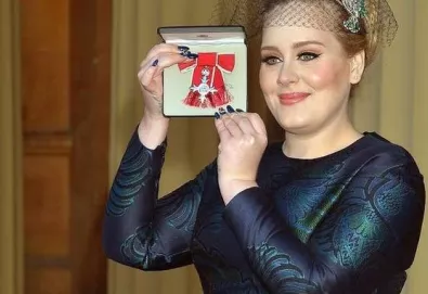 Adele e PJ Harvey homenageadas pela família real inglesa