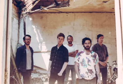 Foals divulga mais uma música - "Mountain At My Gates" - de seu próxima álbum