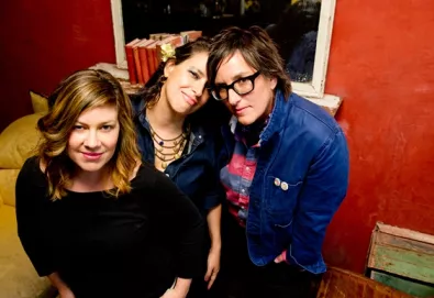 Luscious Jackson retorna após 14 anos; ouça "Show Us What You Got"