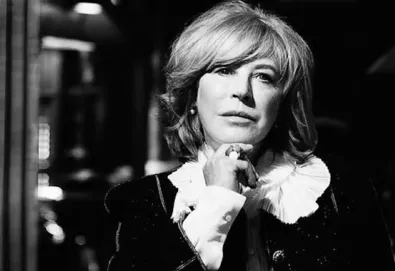 Nick Cave, Anna Calvi e Roger Waters participam do novo álbum de Marianne Faithfull