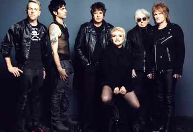 Blondie lança música composta por Johnny Marr; Ouça "My Monster"
