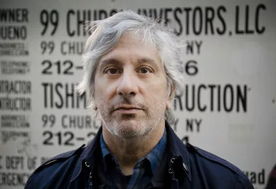 Lee Ranaldo lança vídeo de nova música dirigido por Naomi Yang