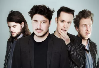 Mumford & Sons apresentam novas músicas ao vivo