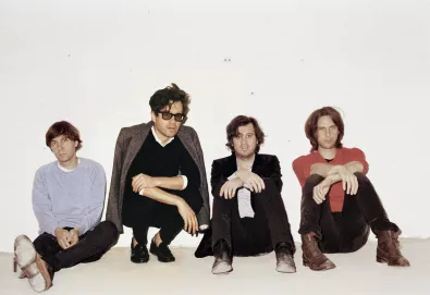 Phoenix lança single, "J-Boy"